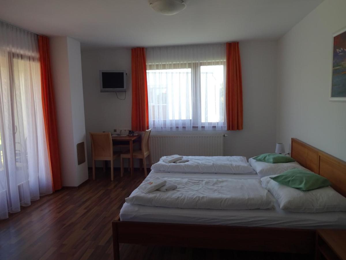 Balaca Panzio Veszprém Exterior foto
